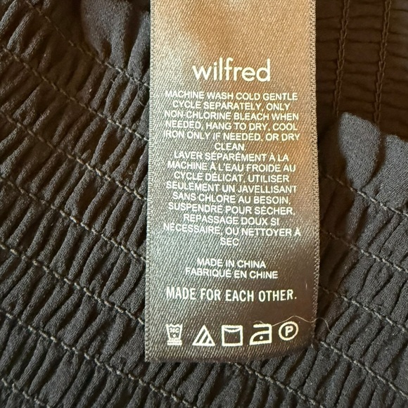 Wilfred Wistful Blouse Black Sheer Long Sleeves Smocked Surplice Size Medium EUC - Picture 5 of 10